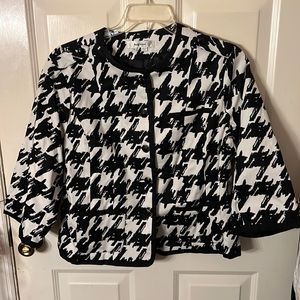 Womens Sz XL Black/White Appraisal Jacket